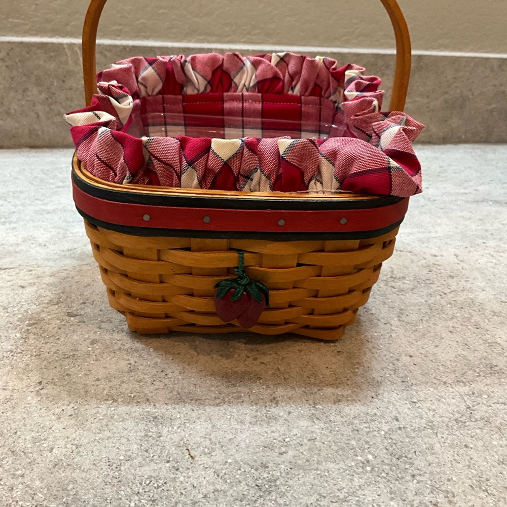 Longaberger Strawberry Basket